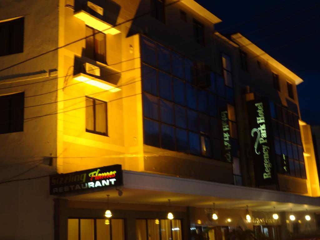 Regency Park Hotel Mombasa Ngoại thất bức ảnh